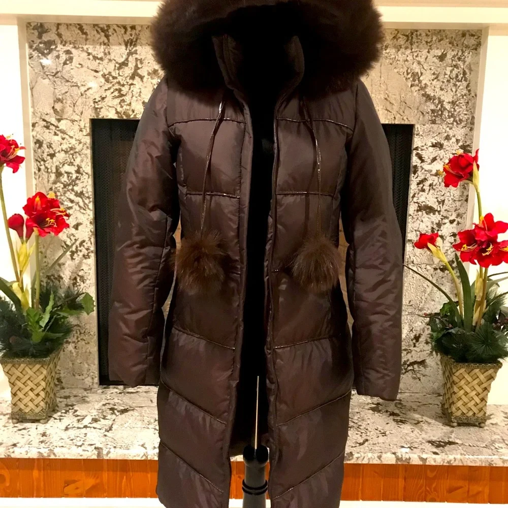 ❤️ VIA SPIGA PUFFER COAT Beautiful Deep Brown **Reasonable Offers Welcome - Picture 1 of 9